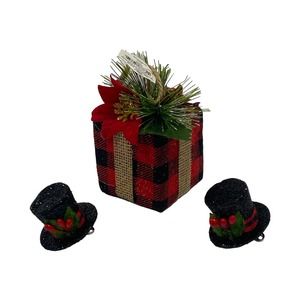 Red Black Buffalo Check Christmas Gift Present Ornament, Snowman Hats